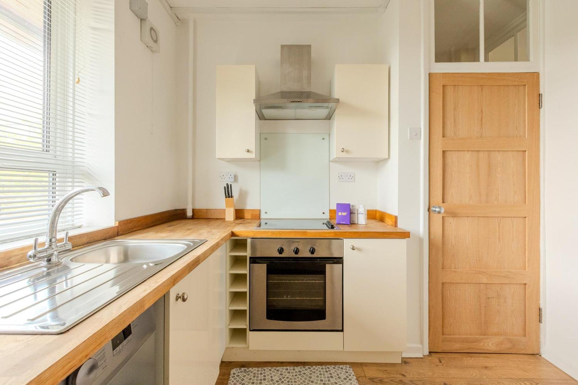 Bright Modern 1 Bedroom Flat, 5 Min To Vauxhall St Londra